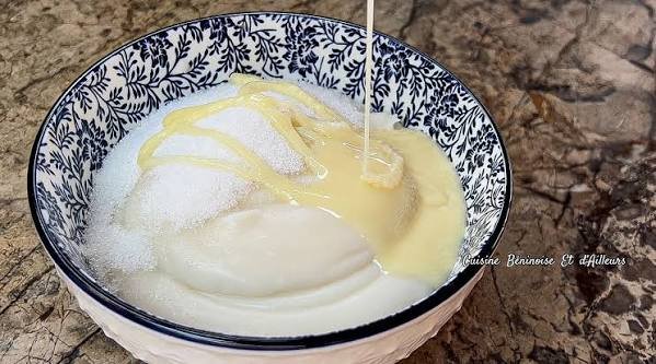 Akpan au lait caillé